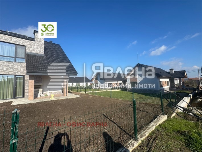 Продава КЪЩА, гр. Варна, с. Звездица, снимка 3 - Къщи - 54060274