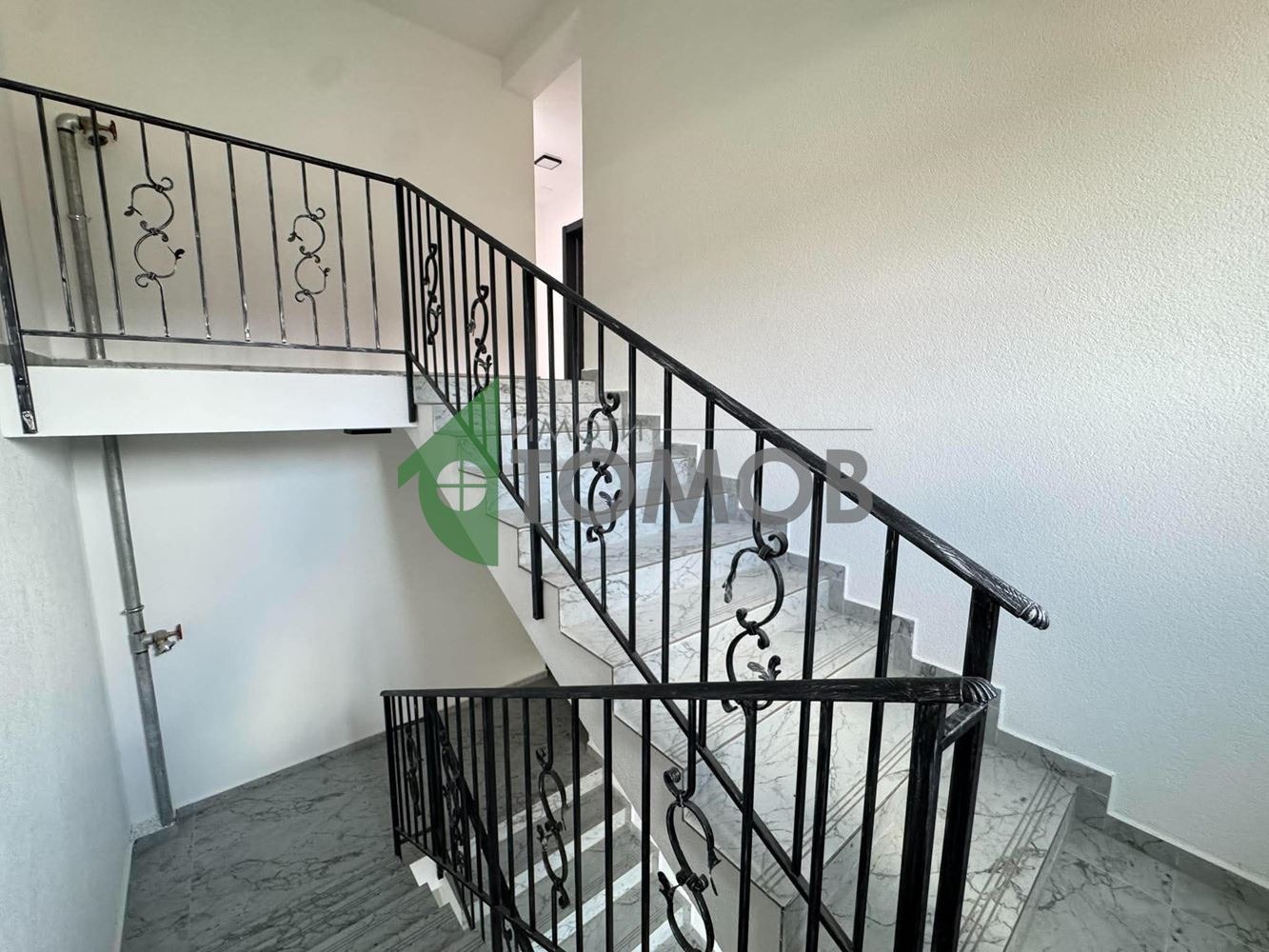 Продава 3-СТАЕН, гр. Шумен, Болницата, снимка 8 - Апартаменти - 48025186