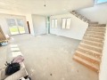 Продава КЪЩА, област София, гр. Костинброд • 334990 € / 655183.49 лв. • 50583809 5