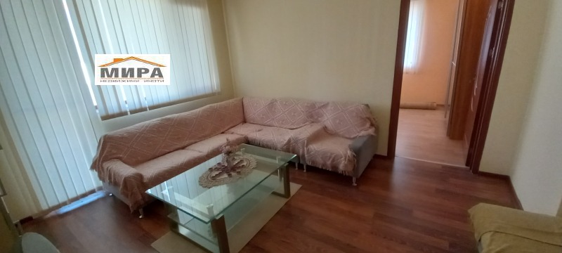 Продава  3-стаен град Хасково , Център , 68 кв.м | 92278707 - изображение [2]