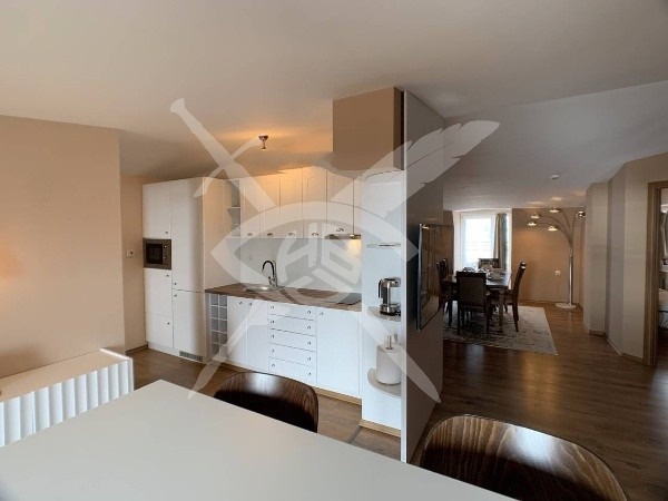 Продава  Многостаен област Бургас , к.к. Слънчев бряг , 162 кв.м | 80576973