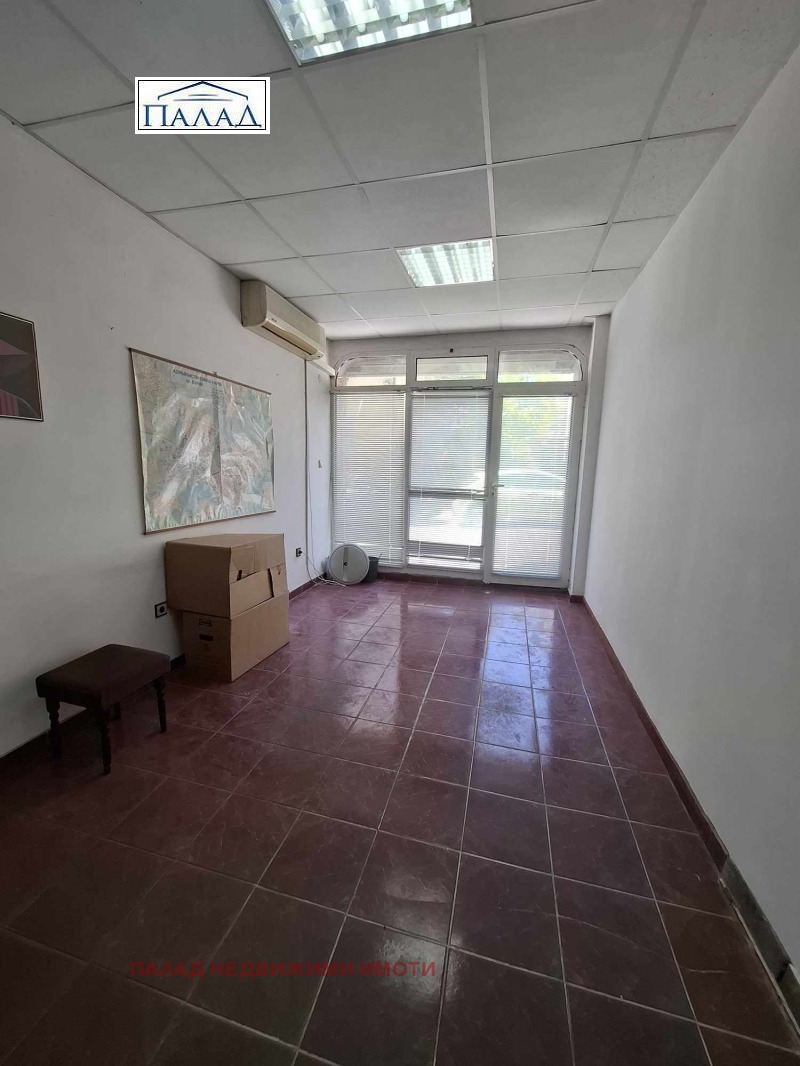 De vânzare  Birou Varna , Țentâr , 42 mp | 92653971