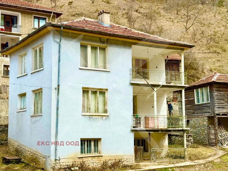 Продава КЪЩА, с. Лясково, област Пловдив, снимка 2 - Къщи - 52305899