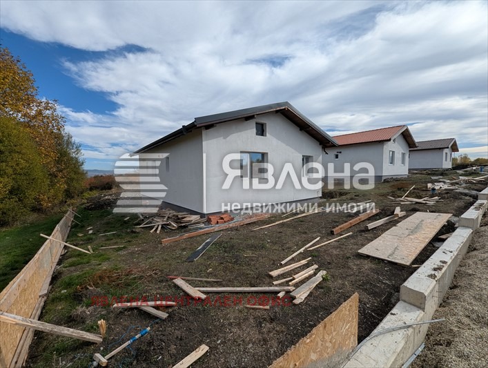 Продава КЪЩА, с. Хераково, област София област, снимка 3 - Къщи - 53954708