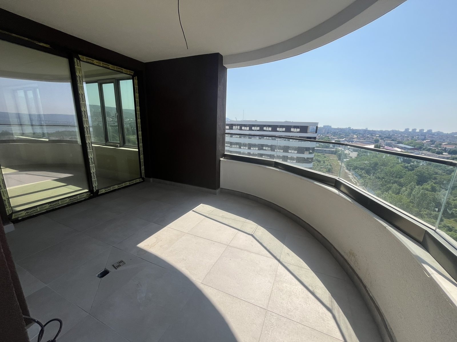 Продава 4-СТАЕН, гр. Варна, Трошево, снимка 2 - Апартаменти - 50574090