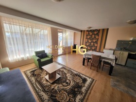 2 bedroom Grand Mol, Varna 1