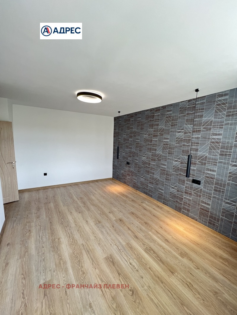 Na prodej  2 ložnice Pleven , 9-ti kvartal , 98 m2 | 89195885 - obraz [9]