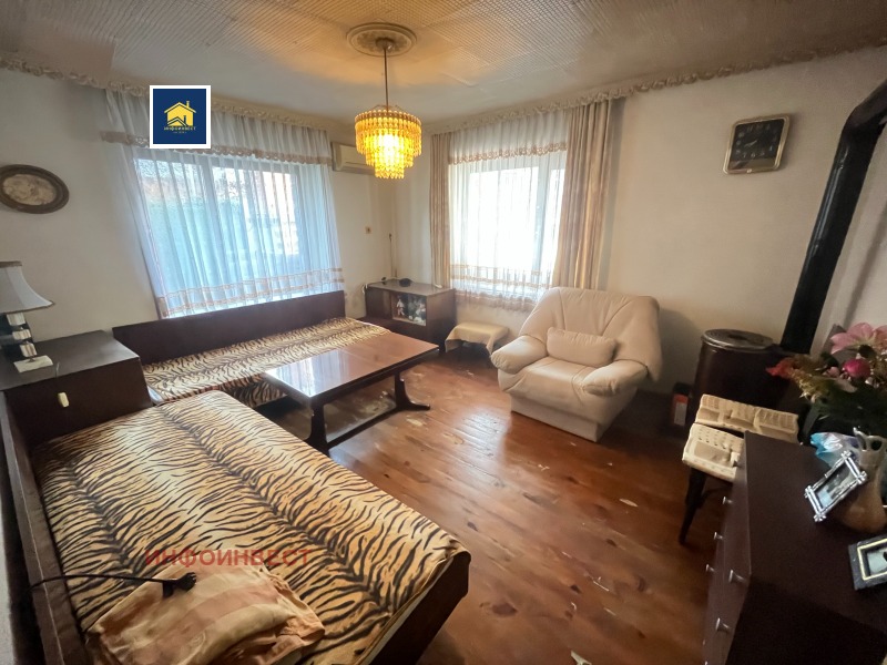 Продава КЪЩА, гр. Велинград, област Пазарджик, снимка 13 - Къщи - 53280658