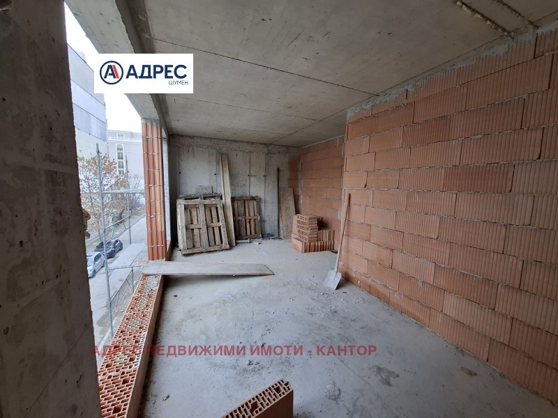 Продава  3-стаен град Шумен , 5-ти полк , 77 кв.м | 43299018 - изображение [3]