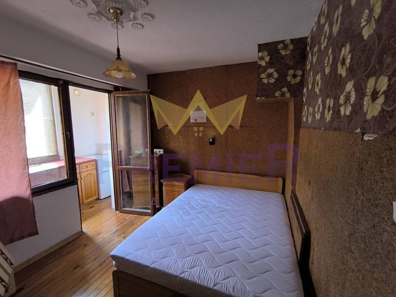 Продава 3-СТАЕН, гр. Бургас, Възраждане