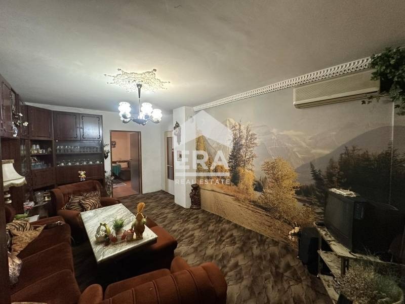 Продава 4-СТАЕН, гр. Русе, Възраждане, снимка 4 - Апартаменти - 54685748