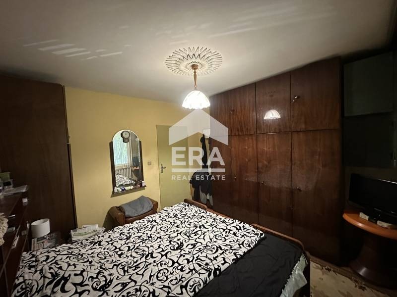 Продава 4-СТАЕН, гр. Русе, Възраждане, снимка 5 - Апартаменти - 54685748