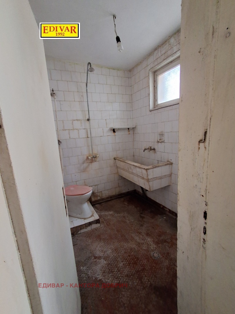 Продава МНОГОСТАЕН, гр. Добрич, Строител, снимка 5 - Апартаменти - 53258259