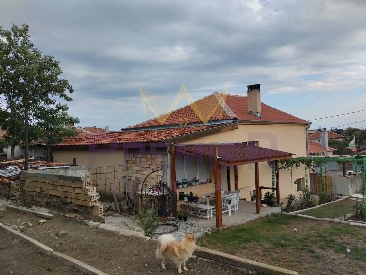 Продава КЪЩА, гр. Бургас, Черно море, снимка 3 - Къщи - 52176492