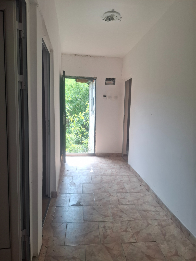 Продава КЪЩА, с. Садово, област Варна, снимка 4 - Къщи - 52750446