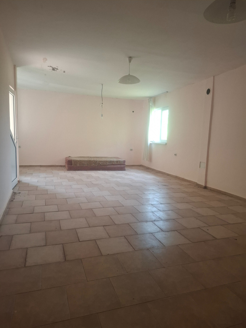 Продава КЪЩА, с. Садово, област Варна, снимка 6 - Къщи - 52750446