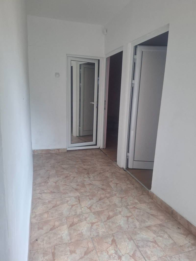 Продава КЪЩА, с. Садово, област Варна, снимка 3 - Къщи - 52750446