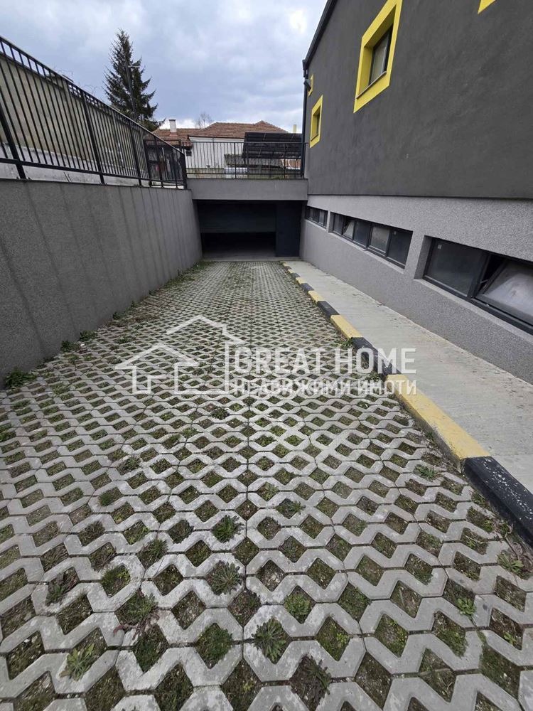 Продава ГАРАЖ, ПАРКОМЯСТО, гр. Търговище, Център, снимка 3 - Гаражи и паркоместа - 53898913