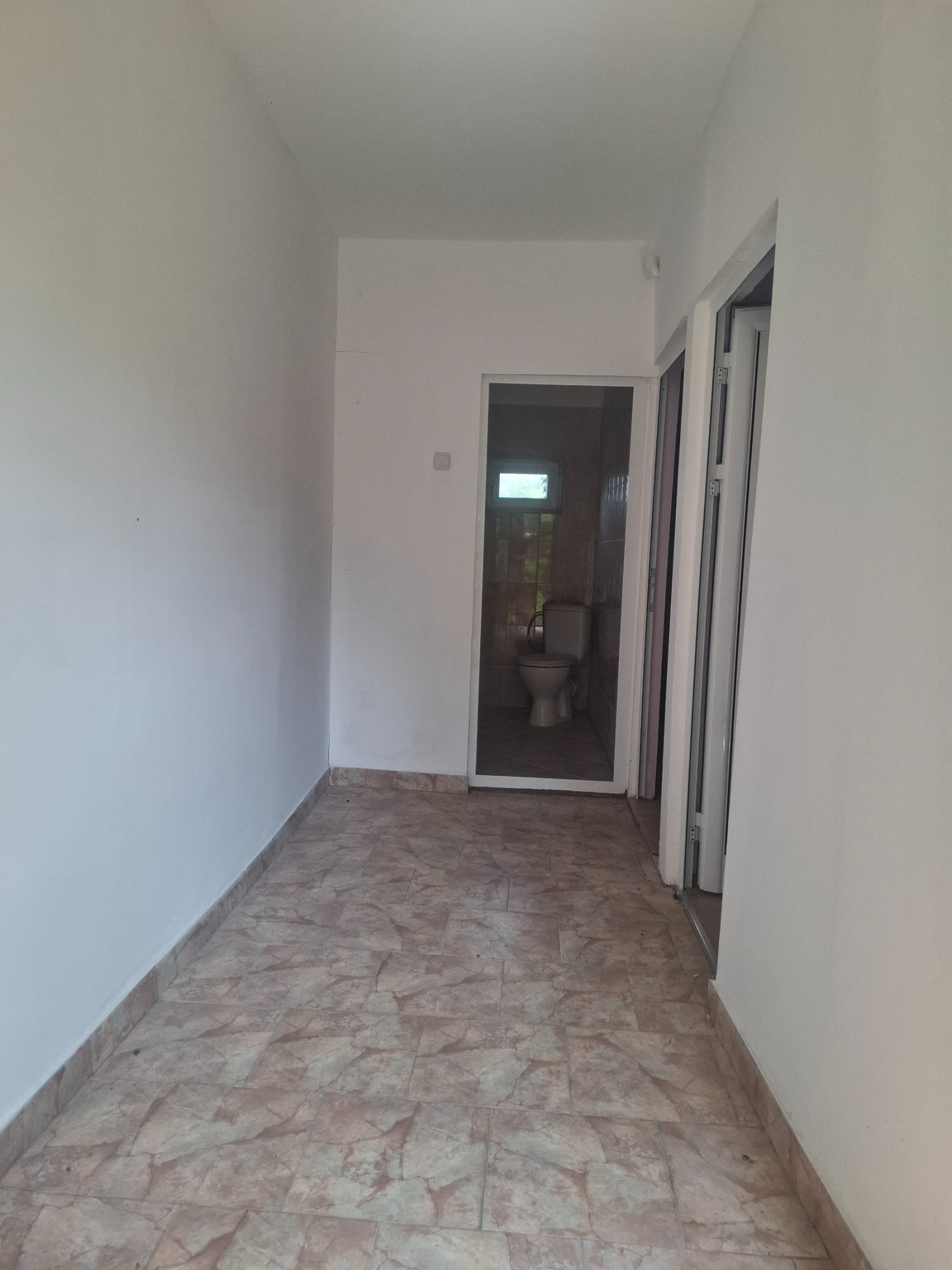 Продава КЪЩА, с. Садово, област Варна, снимка 3 - Къщи - 52750446