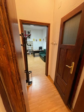 1 slaapkamer Doktorski pametnik, Sofia 8