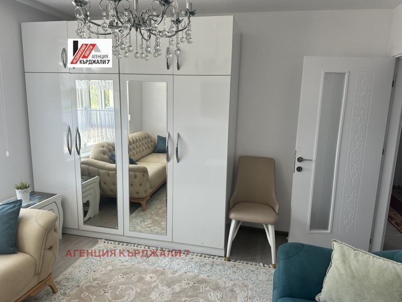 En venta  2 dormitorios Kardzhali , Tsentar , 108 metros cuadrados | 77921754 - imagen [6]