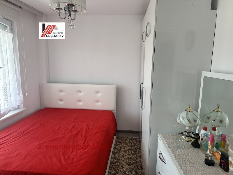 En venta  2 dormitorios Kardzhali , Tsentar , 108 metros cuadrados | 77921754 - imagen [2]