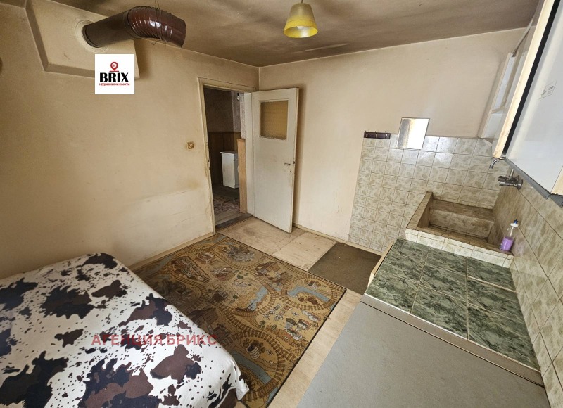 Продава КЪЩА, с. Щръклево, област Русе, снимка 8 - Къщи - 53110631