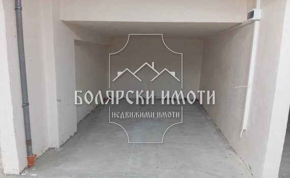 Продава ГАРАЖ, ПАРКОМЯСТО, гр. Велико Търново, Център, снимка 2 - Гаражи и паркоместа - 47522349