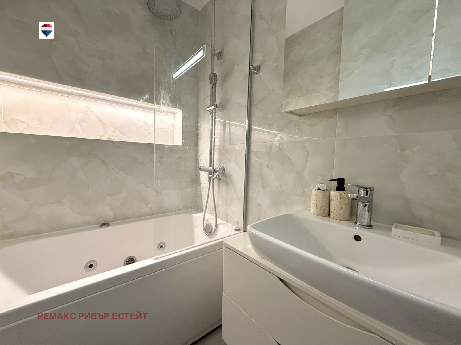 Продава 3-СТАЕН, гр. Русе, Хъшове, снимка 15 - Апартаменти - 54619152