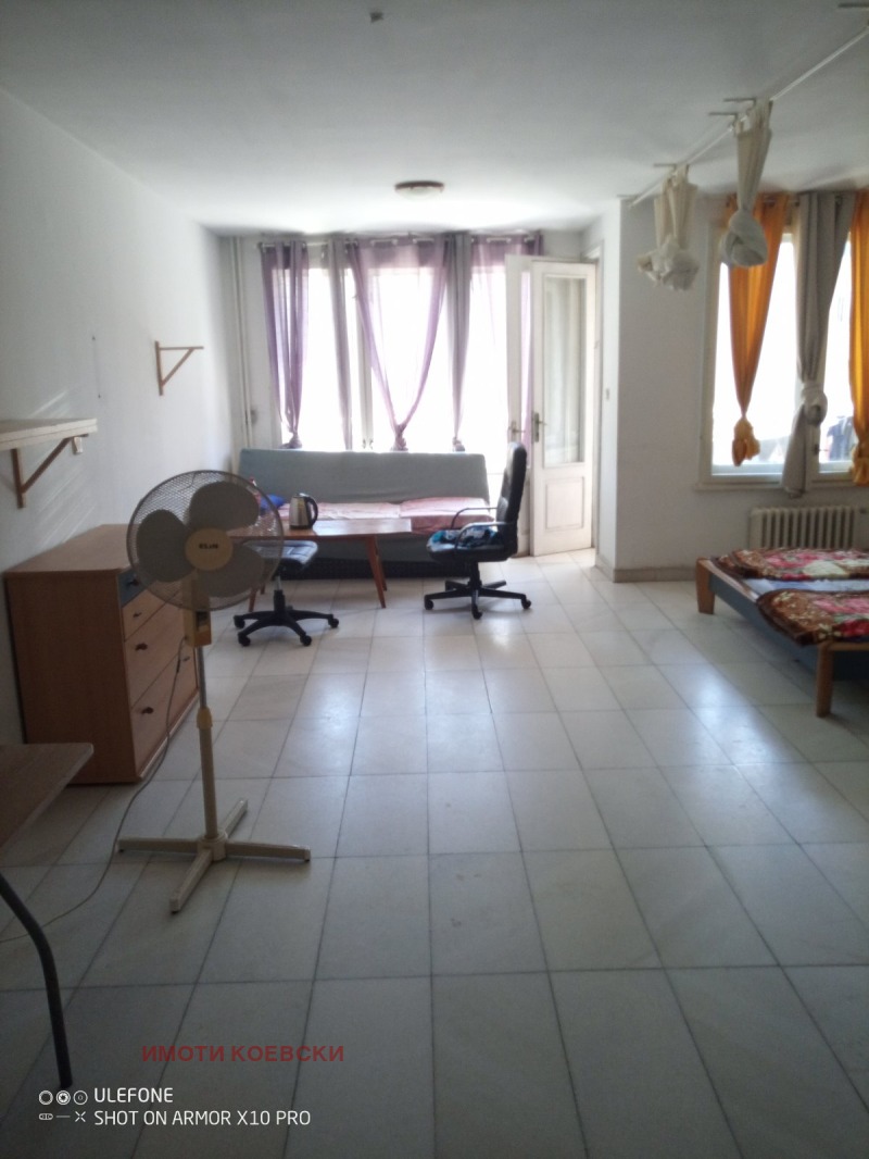 Продава  1-стаен, град София, Център •  153 000 EUR • ID 39526488 — holmes.bg - [1] 