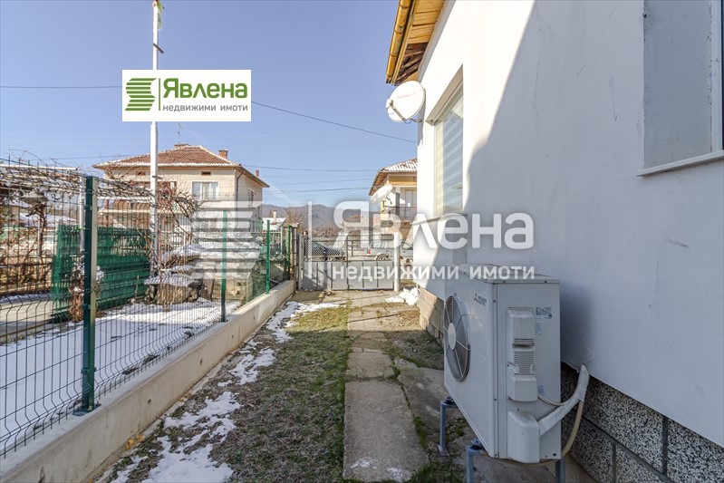 Продава КЪЩА, с. Скравена, област София област, снимка 12 - Къщи - 52347471