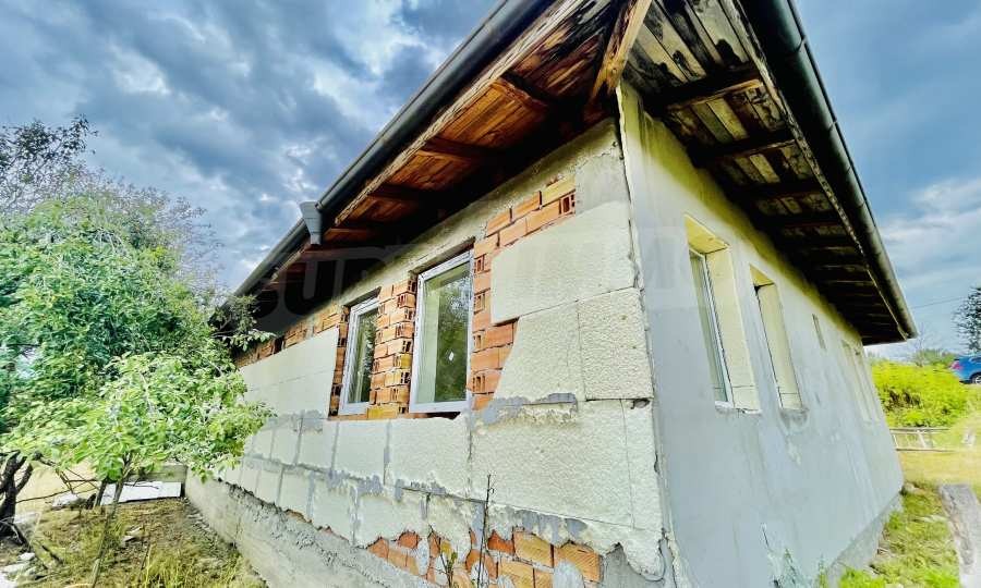 Продава КЪЩА, гр. Елена, област Велико Търново, снимка 4 - Къщи - 56315779