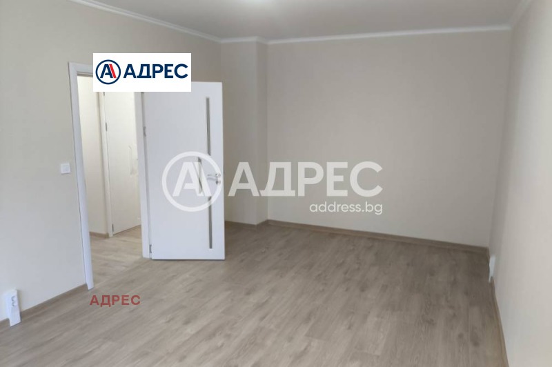 Продава 3-СТАЕН, гр. Разград, Орел, снимка 1 - Aпартаменти - 48767508