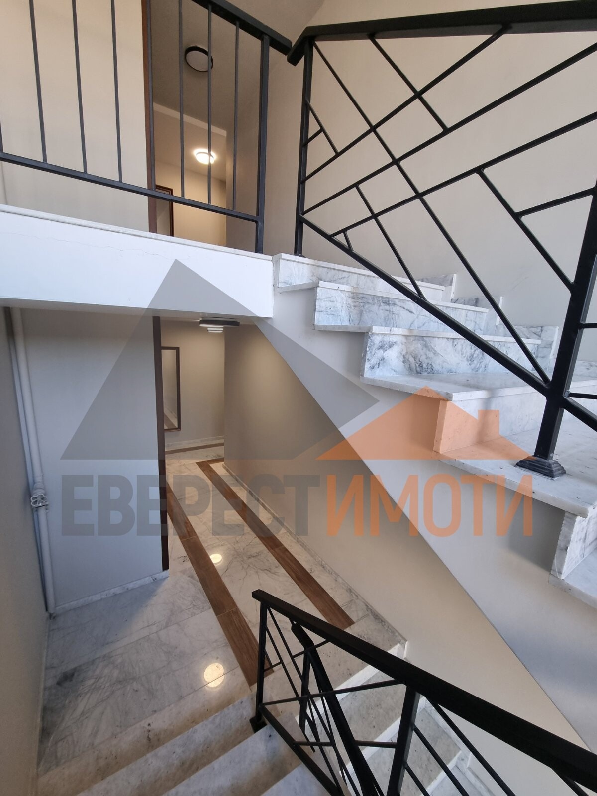 Продава 2-СТАЕН, гр. Пловдив, Остромила, снимка 8 - Апартаменти - 55404221