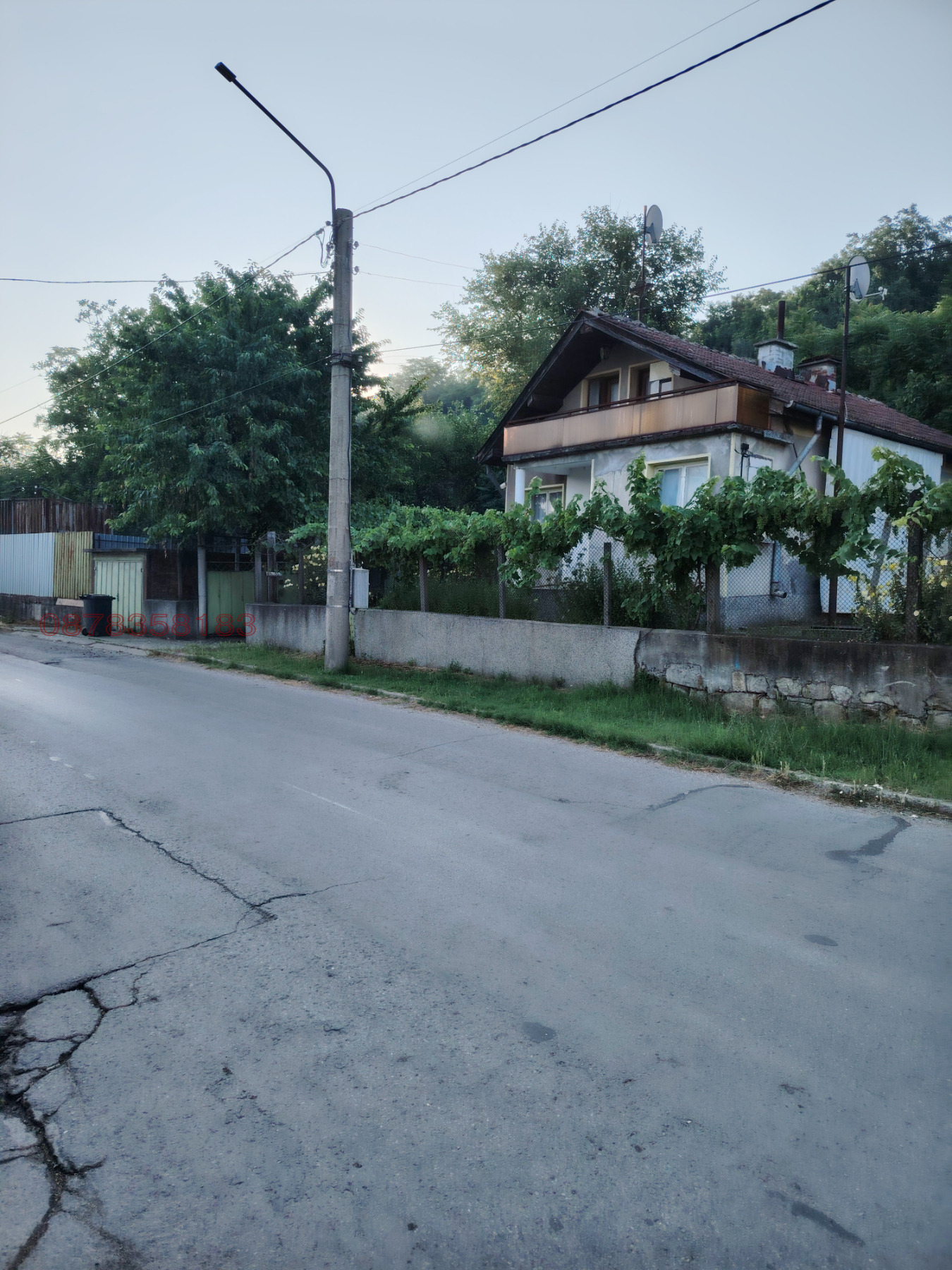 Продава КЪЩА, гр. Русе, Новата махала, снимка 2 - Къщи - 55255863