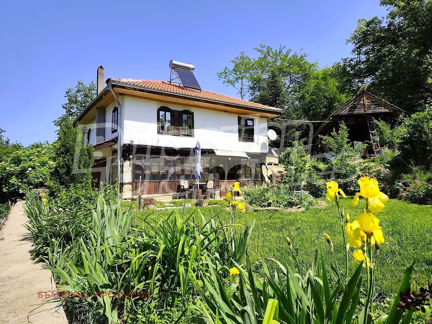Продава КЪЩА, с. Черневци, област Габрово