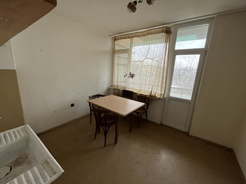 Продава 1-СТАЕН, гр. Казанлък, област Стара Загора, снимка 2 - Апартаменти - 53008153