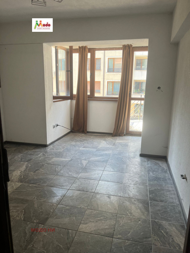 Till salu  2 sovrum Sofia , Oboristje , 135 kvm | 59035356 - bild [4]
