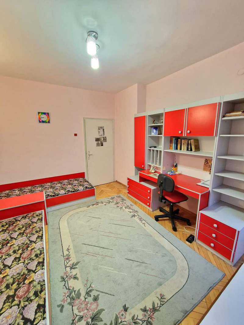 De vânzare  3 dormitoare Dobrici , Țentâr , 116 mp | 42466886 - imagine [12]