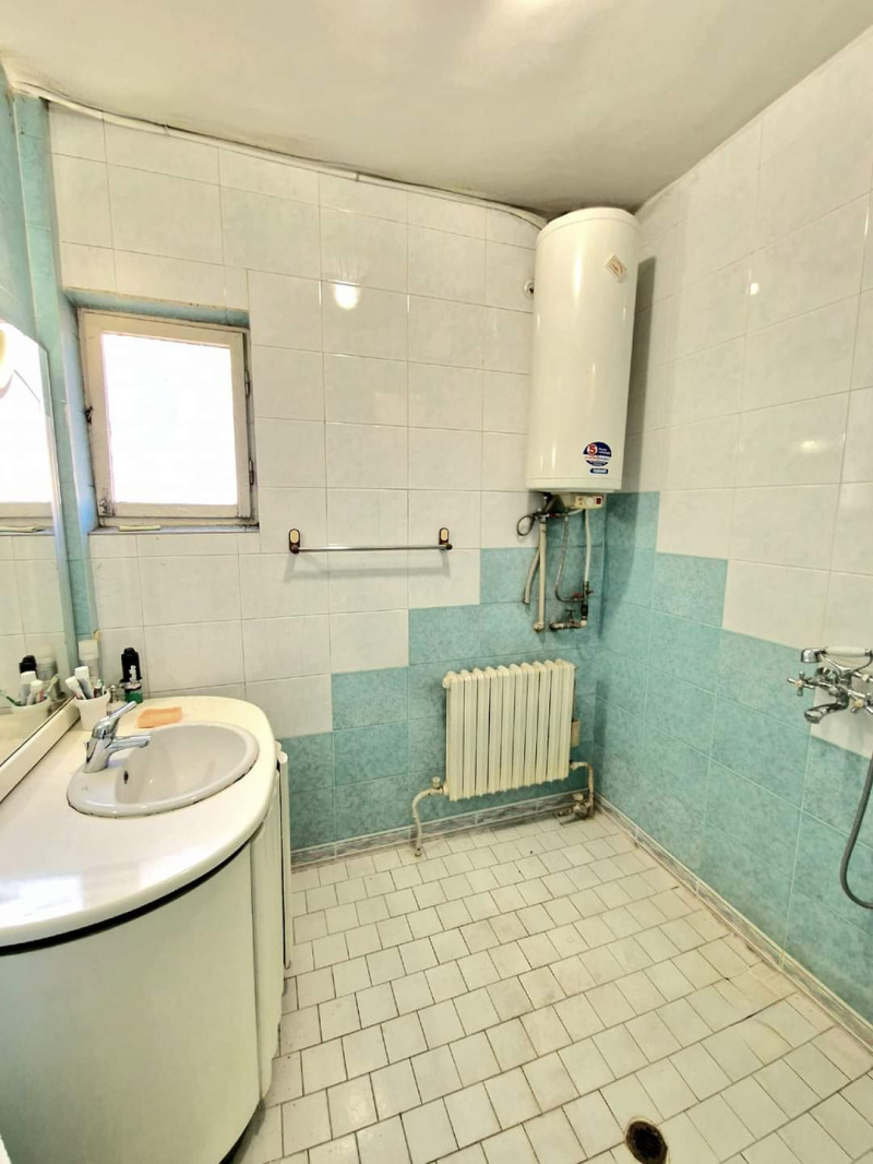 De vânzare  3 dormitoare Dobrici , Țentâr , 116 mp | 42466886 - imagine [15]