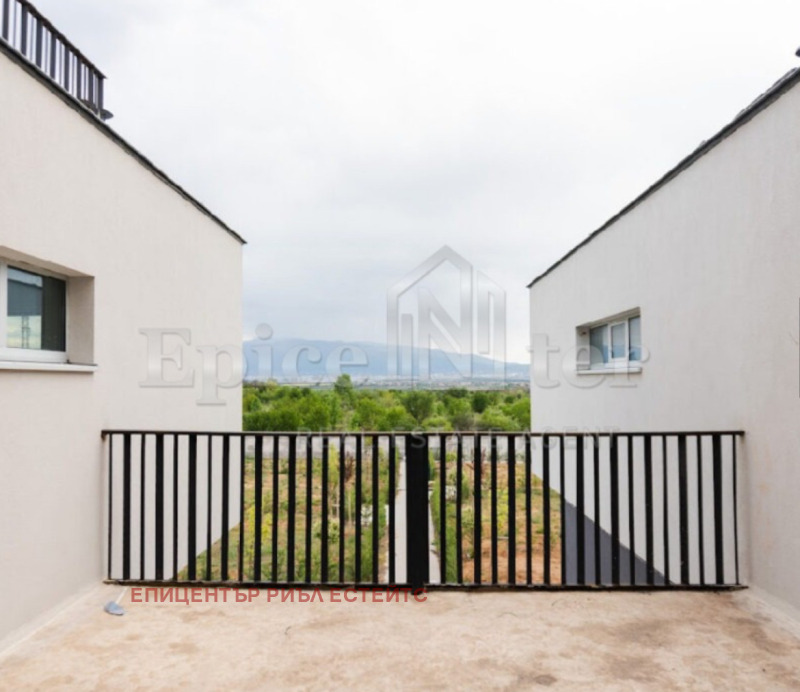 Продава  Къща град София , с. Доброславци , 246 кв.м | 88264345 - изображение [2]