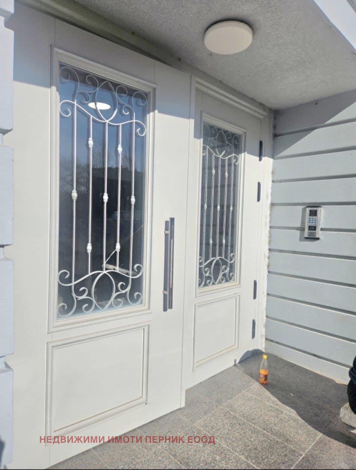 Продава 2-СТАЕН, гр. Перник, Изток, снимка 3 - Апартаменти - 53924511