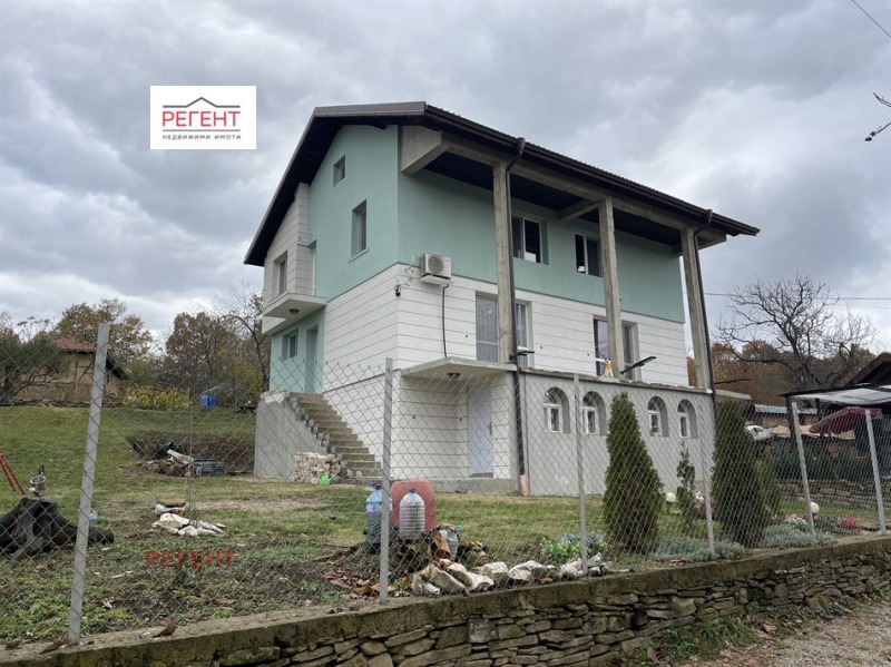 Продава КЪЩА в област Габрово, с. Велковци - 196 кв.м / 184 065.08 € » 360 000 лв., РЕГЕНТ