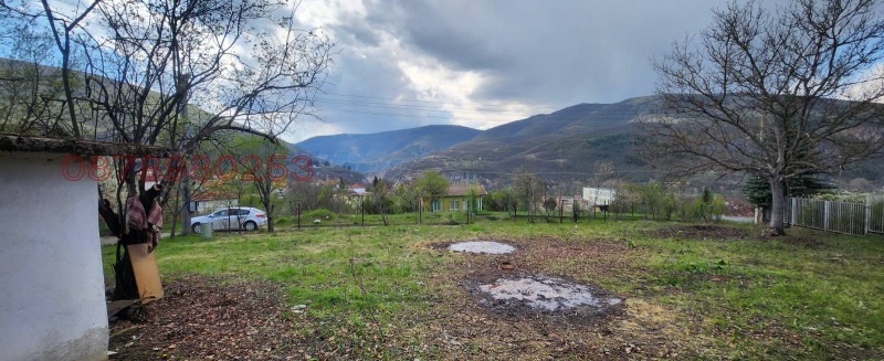 Продава КЪЩА, гр. Земен, област Перник, снимка 10 - Къщи - 52780461