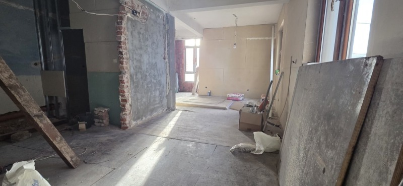 Продава КЪЩА, гр. София, Орландовци, снимка 2 - Къщи - 52481668