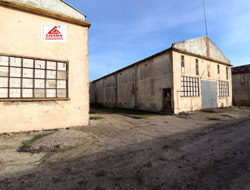 Продава СКЛАД, с. Нова Черна, област Силистра, снимка 9 - Складове - 52847819