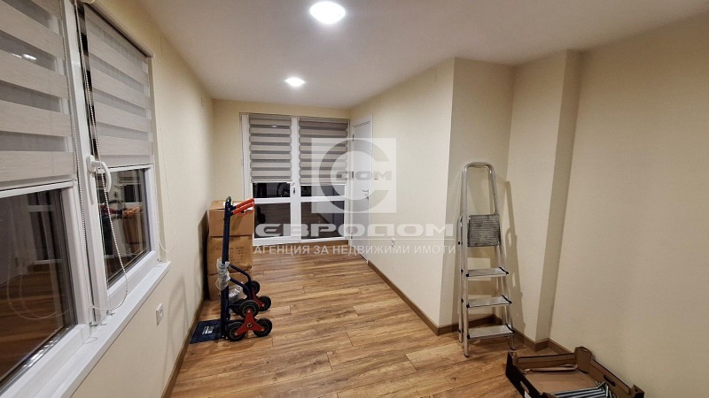 Продава МНОГОСТАЕН, гр. Стара Загора, Център, снимка 11 - Апартаменти - 53010130