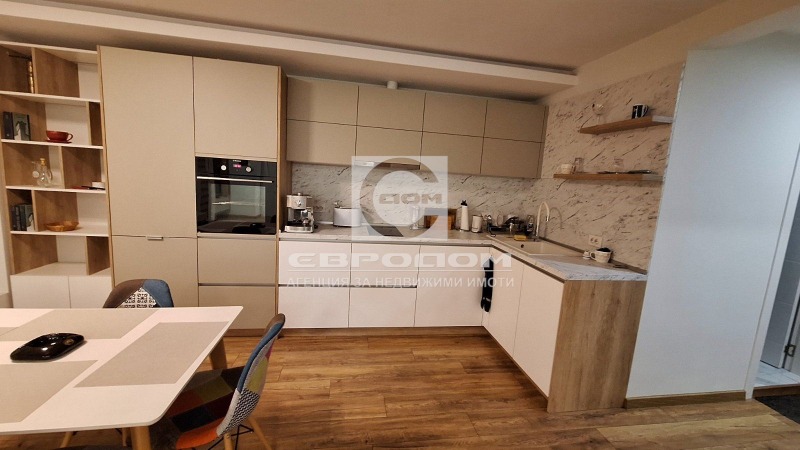 Продава МНОГОСТАЕН, гр. Стара Загора, Център, снимка 4 - Апартаменти - 53010130