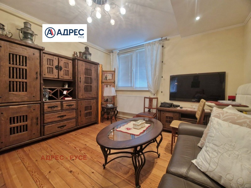 Продава  Етаж от къща град Русе , Родина 2 , 87 кв.м | 71146402