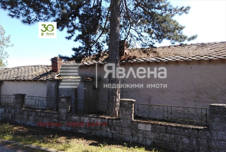 Продава КЪЩА, с. Белгун, област Добрич